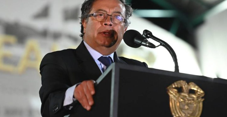 Gustavo Petro nombró a un excompañero del M-19 como su jefe de inteligencia 1 Senadores oficialistas de Colombia aseguran que es "un gran cambio" para el país en cuánto a inteligencia se trata