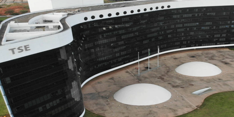 TSE invita a Fuerzas Armadas a reunión para tratar temas del proceso electoral de Brasil