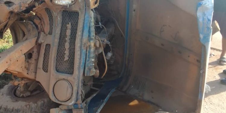 Vuelco de una camioneta deja a 6 personas heridas en El Callao estado Bolívar