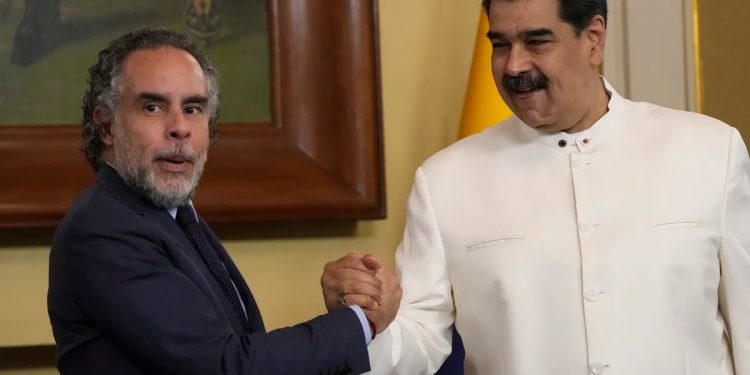 Petro y Maduro restablecen relaciones bilaterales interrumpidas en el año 2019