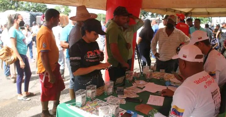 Atendidos más de 200 productores con venta de Urea en el municipio Cedeño del estado Monagas 1 caicaraa produc
