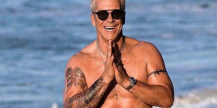 Fernando Carrillo asegura que "Venezuela esta bien y que la escasez es una mentira" 1 Carrillo detalló que actualmente esta trabajando con el ministro de Turismo, Alí Padrón en un proyecto en la isla de Margarita