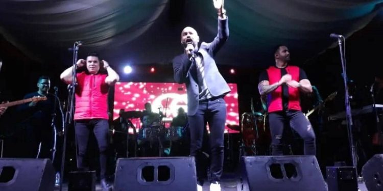 Omar Enrique hizo retumbar el escenario de las Ferias de la Virgen Del Valle de Punta de Mata en Monagas 1 9a4c16bb b9c3 4c54 b395 a7a4c05f5c68