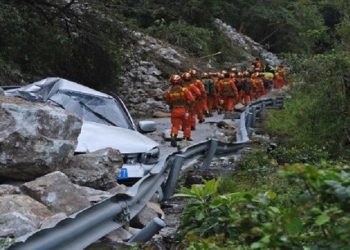 Asciende a 86 el número de fallecidos tras terremoto en China