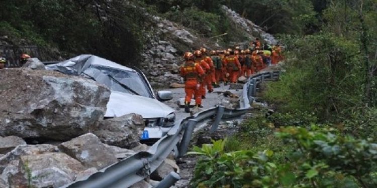 Asciende a 86 el número de fallecidos tras terremoto en China