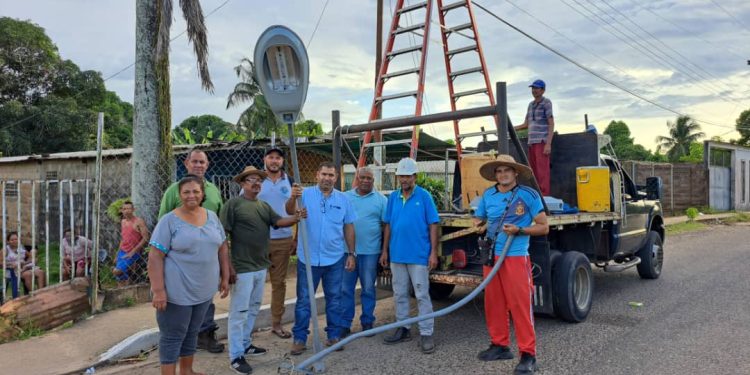 Recuperan alumbrado público del sector Villa Lara en Sotillo 1 Recuperan alumbrado público del sector Villa Lara en Sotillo