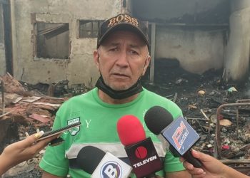 Presunta falla eléctrica dejó una vivienda completamente calcinada