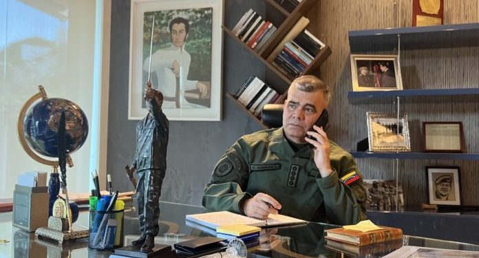 Ministro de la Defensa de Venezuela se reunirá con su homólogo colombiano 1 Padrino Lopez 696x530 1