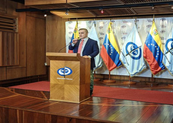 Rafael Ramírez solicitado por 9 tramas de corrupción en el país