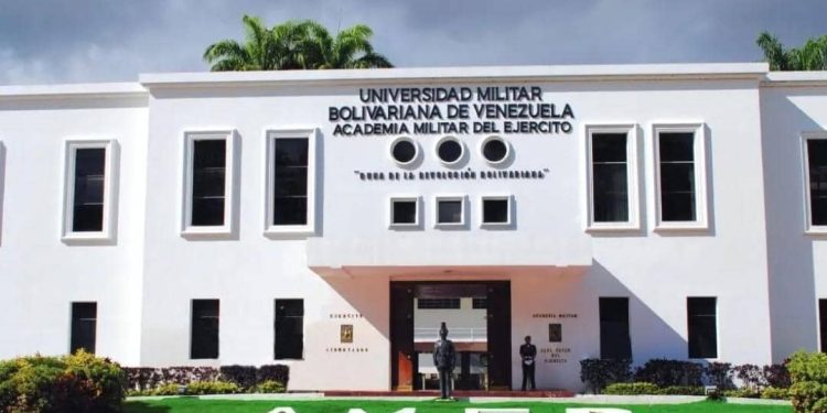 Alma Mater forjadora de hombres y mujeres entregados a la patria: A 212 años de la creación de la Academia Militar del Ejército Bolivariano 1 La academia militar del Ejército venezolano fue fundada el El 3 de septiembre de 1810.
