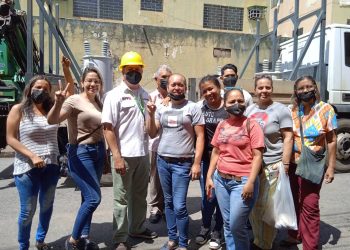 Poder popular organizado junto al equipo de Corpoelec Monagas.