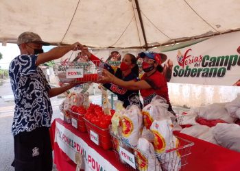 Misión Alimentación a través de los CLAP atiende 928 familias con distribución de proteínas en Maturín