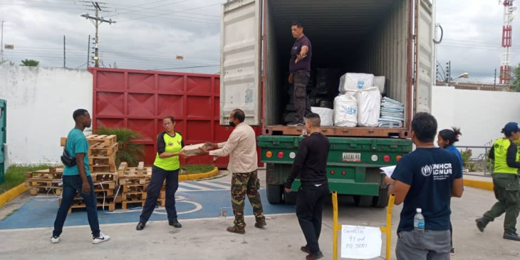 OPS entregó medicinas e insumos al Ministerio de Salud para damnificados 1 image 18