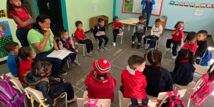 Más de ocho millones de estudiantes regresaron a las aulas de clases 1 image 2