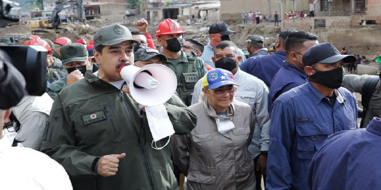 Aumenta a 54 el número de fallecidos en la tragedia de Las Tejerías 1 image 28