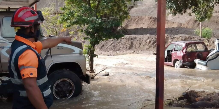 Lluvias en Miranda dejaron 24 vías anegadas y cuatro viviendas afectadas 1 image 45