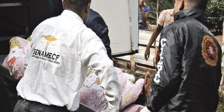 Hombre apuñaló a su mujer y se dió a la fuga en el estado Bolívar 1 Hombre apuñaló a su mujer y se dió a la fuga en el estado Bolívar