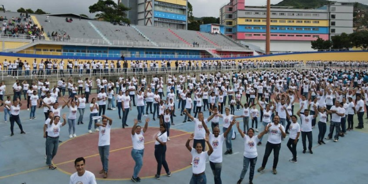 Venezuela intenta romper récord Guinness con la rueda de salsa casino más grande del mundo 1 image 30