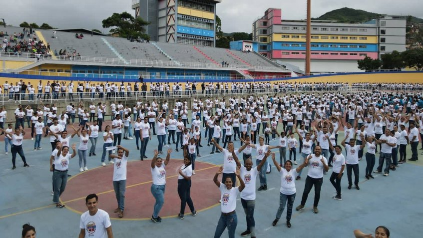 Venezuela intenta romper récord Guinness con la rueda de salsa casino más grande del mundo