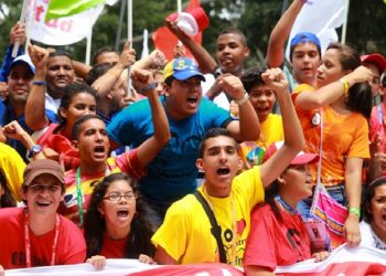 Maduro resalta avance del proceso revolucionario junto al pueblo