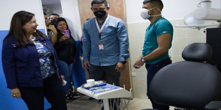 Meléndez reinauguró 2 centros de salud en Caracas 1 Meléndez reinauguró 2 centros de salud en Caracas