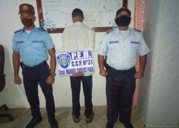 Detenido por presuntamente abusar de su hijastra de 4 años