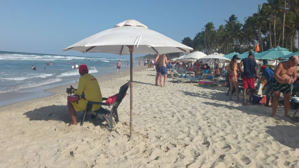 La Guaira con más de 60 playas aptas para temporadistas este fin de año