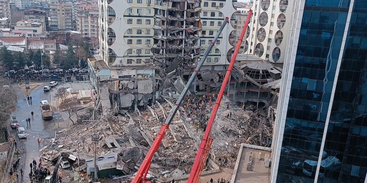 Más de 6.000 víctimas mortales por los terremotos en Turquía y Siria 1 16756930898725