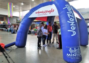 Punto de información turística instalado en el Terminal Interurbano de Maturín. (Foto: Cortesía)