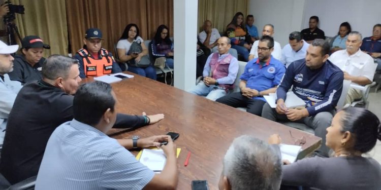 Reforzarán puntos de control en canales de servicio de la Alirio Ugarte Pelayo 1 Mientras se desarrolla la primera etapa de concientización ciudadana, se evaluarán las paradas definitivas en ambos sentidos. (Foto: Luis Carreño)