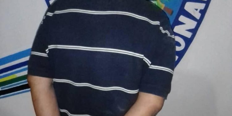 PoliMonagas detuvo en Caripe a sujeto por presunta venta de gasolina por redes sociales 1 PoliMonagas detiene en la calle Cabello del municipio Caripe, a un sujeto por presunta venta de gasolina a través de las redes sociales.