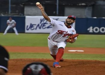 Lanzador aragüeño Guillermo Moscoso.