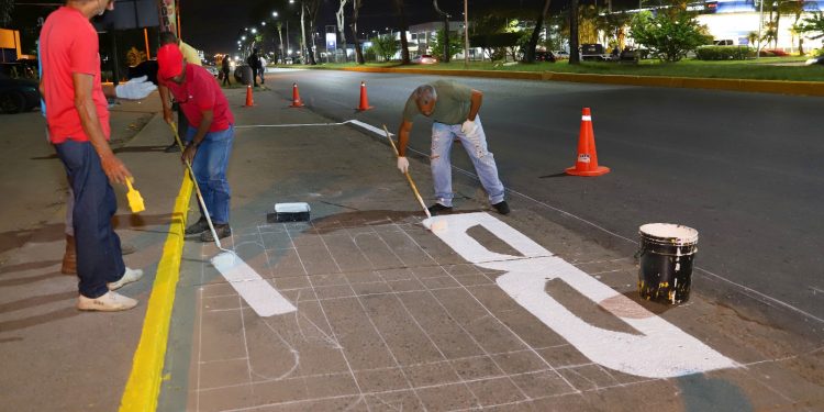 Continúan trabajos de demarcación en Av. Alirio Ugarte Pelayo de Maturín 1 WhatsApp Image 2023 02 28 at 2.45.34 PM