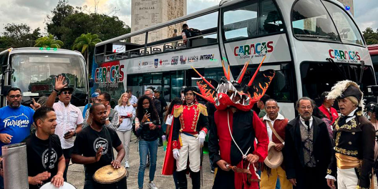Inicia «Ruta turística de Caracas» con siete recorridos en el Panabus