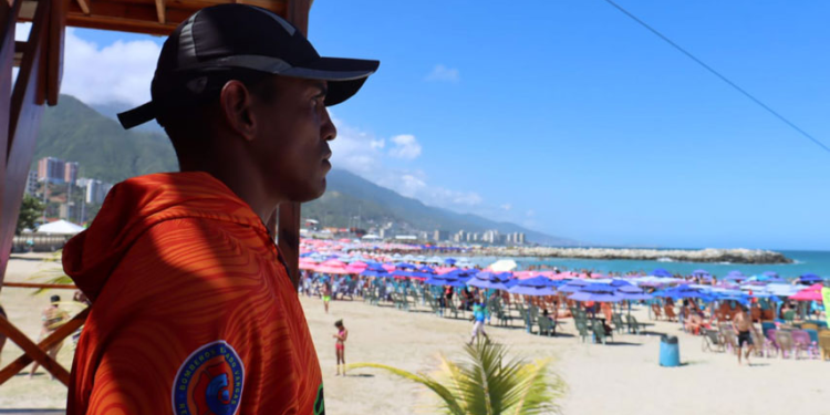 Más de 2 mil funcionarios supervisan carnavales en La Guaira 1 image 20