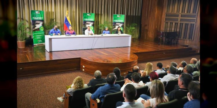 MPPEE y Gobierno Territorial Insular diseñan plan para fortalecer suministro eléctrico en Los Roques 1 plan estratégico para fortalecer y garantizar el suministro eléctrico fue diseñado en el Archipiélago Los Roques,