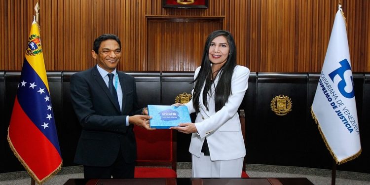 TSJ y Unicef firmaron memorándum de entendimiento para protección de niñez y adolescencia 1 Unicef brindará acompañamiento y asistencia técnica al TSJ.