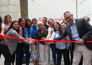 El ministro Villegas sostuvo que el sistema capitalista ha pretendido acabar con las diferencias culturales e implantar un monopolio estético.