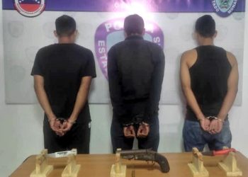 PoliMonagas detuvo en Punta de Mata a 3 integrantes de la banda "El Pelón" 3 La comisión policial  retuvo a los detenidos armas.