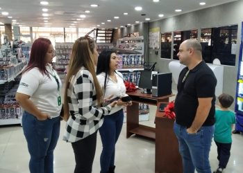 Personal de @corpoturismo visita a los prestadores de servicios turísticos. (Foto: Cortesía).