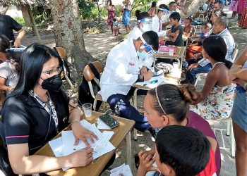 Médicos de diferentes especialidades desplegados en la jornada para atender casos en Medicina General y especializada. (Foto: Cortesía)