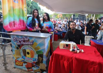 Emprendedores monaguenses exponen sus experiencias en el programa “Conectados con Ernesto” número 24. (Foto: Ruby González)