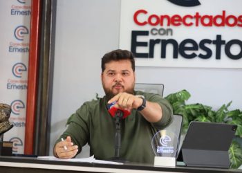 Gobernador Ernesto Luna.