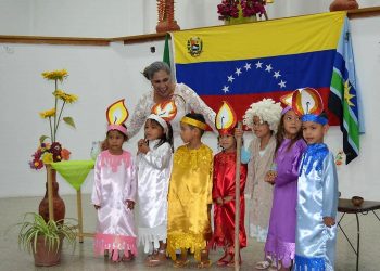 En el Festival de Teatro Argelia Cardiel participan más de 80 niños y adolescentes de los centros educativos de Cedeño. Foto: Luis Meza)