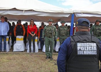 Autoridades presentes en despliegue del Dispositivo Semana Santa 2023