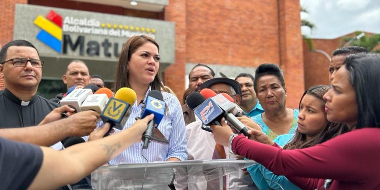 Alcaldesa Ana Fuentes presentó cronograma de actividades para Semana Santa 1 La alcaldesa Ana Fuentes detalla las actividades religiosas, culturales, deportivas y recreativas que realizarán durante la celebración de la Semana Santa en Maturín.  (Foto: Nerkys Fajardo)