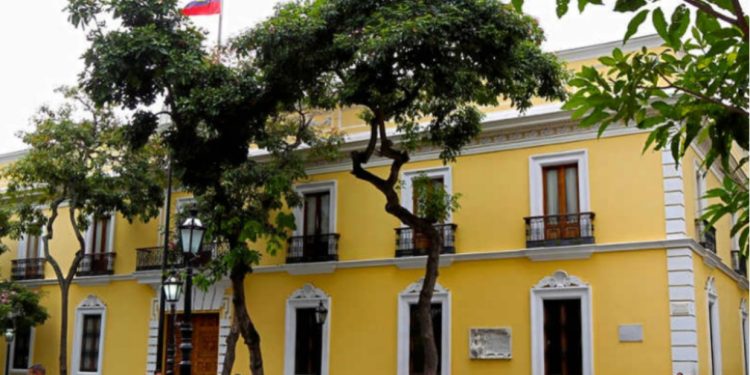 Venezuela rechaza extensión de decreto de emergencia de EEUU 1 casa amarilla 44878