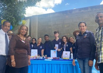 Estudiantes de UNERG se divirtieron en La 1era Expo Feria Gastronómica “Arte y Cultura” (Foto Cortesía)