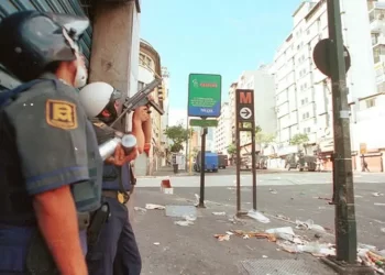 Los imputados en el golpe, alegaron que no fue un golpe de Estado, sino un vacío de poder originado por la declaración del Alto Mando Militar.