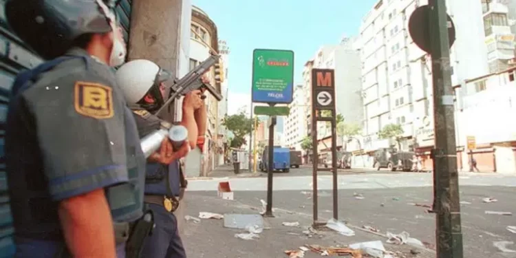 11 de abril de 2002: Golpe a la democracia venezolana 1 Los imputados en el golpe, alegaron que no fue un golpe de Estado, sino un vacío de poder originado por la declaración del Alto Mando Militar.